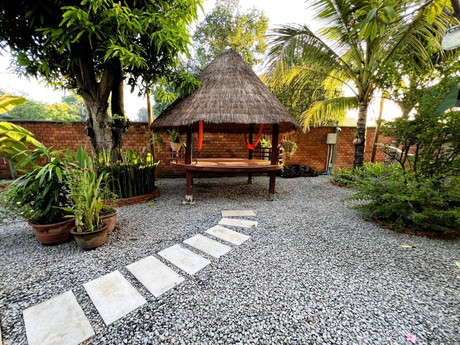 The Little Vegan Homestay Phumi Banteay Srei Exterior photo